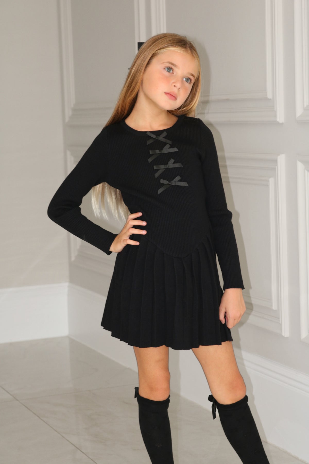 Ballerina Knitted Ribbed Pleated Dress With Bows