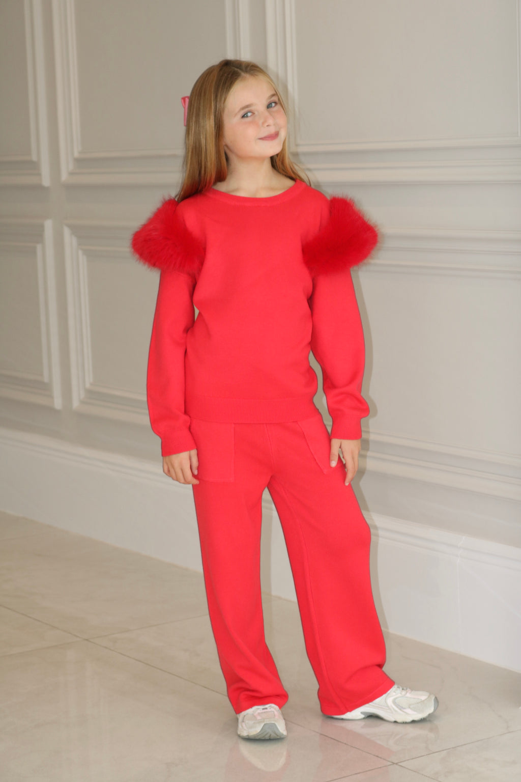 Premium Knit Loungewear Set With Faux Fur Shoulder Detail