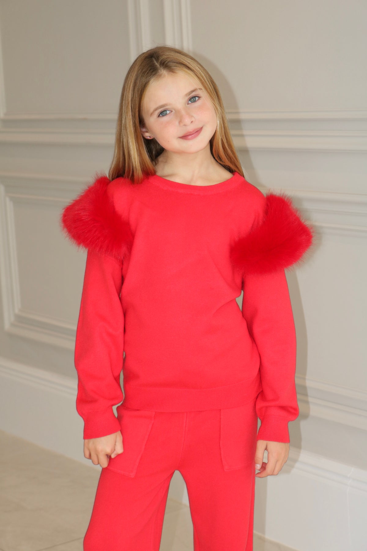 Premium Knit Loungewear Set With Faux Fur Shoulder Detail